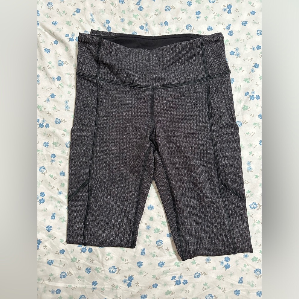 Lululemon Speed Tight V Power Luxtreme Variegated knit Heathered Black Size 4! - Picture 7 of 12